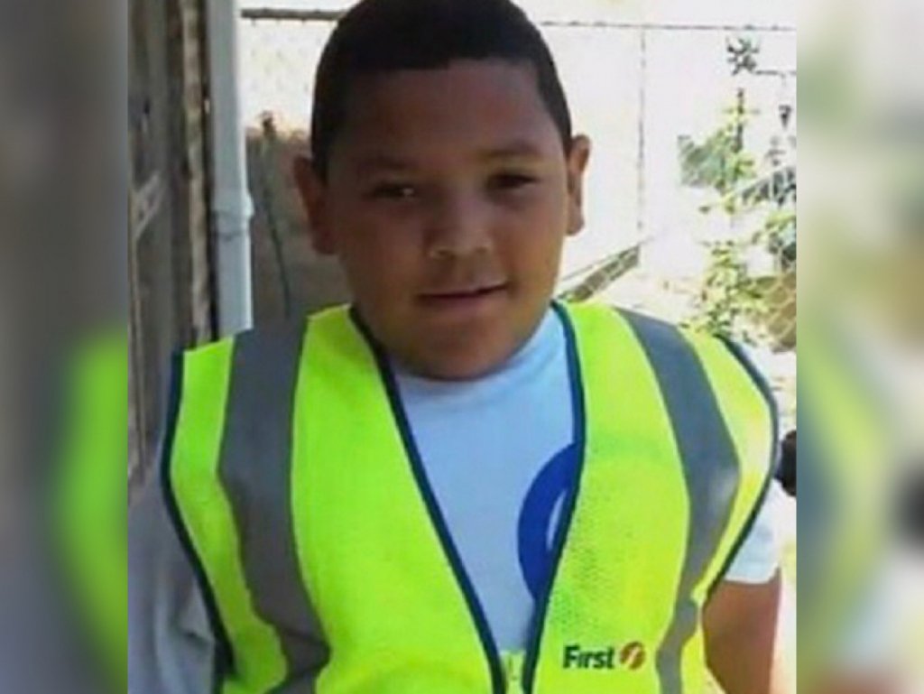 Menino de 11 anos morre após acidente em brinquedo de parque de diversões nos EUA