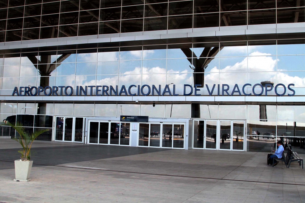 Aviões da Gol e da Azul colidem no pátio Aeroporto de Campinas