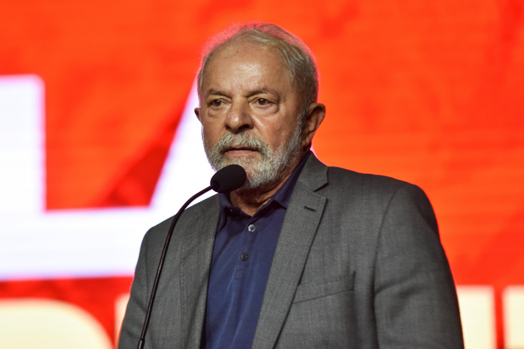 Lula critica manifestações pelo país: ‘Não têm pé nem cabeça’