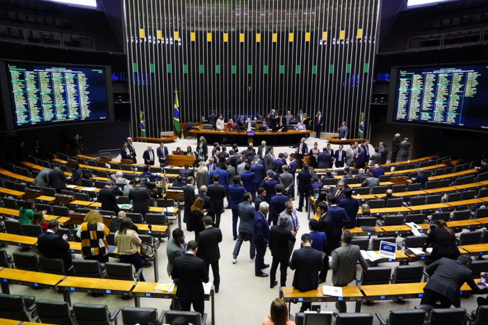 Postura de parte da bancada na votação do arcabouço fiscal causa mal-estar no PL