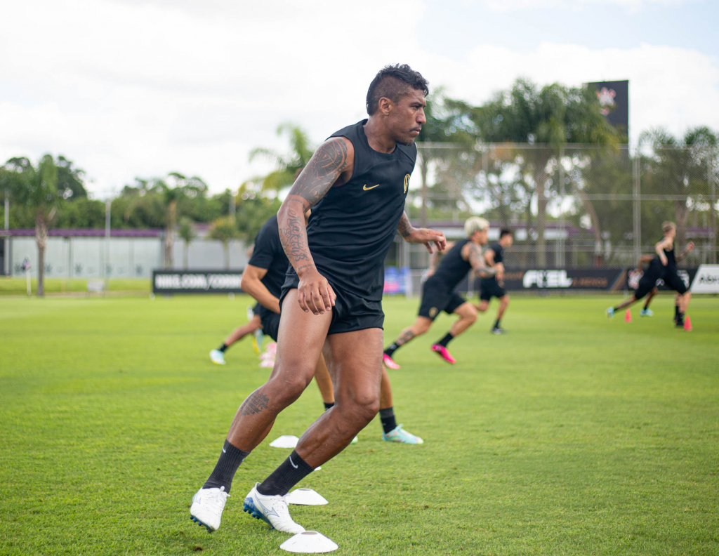 Corinthians: um ano após primeira cirurgia, Paulinho sofre nova lesão no joelho e será operado