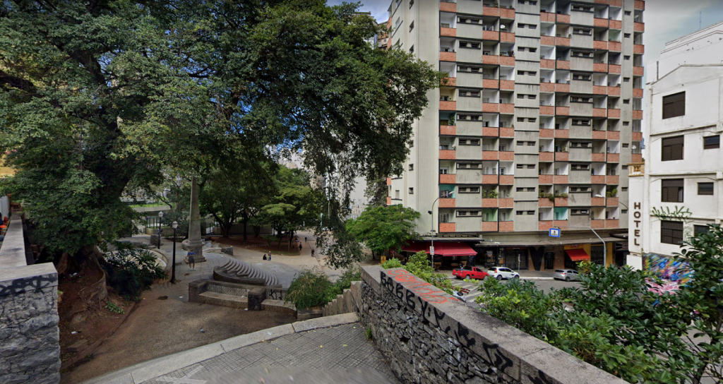Moradores relatam abandono e crimes na Ladeira da Memória, no Centro de São Paulo
