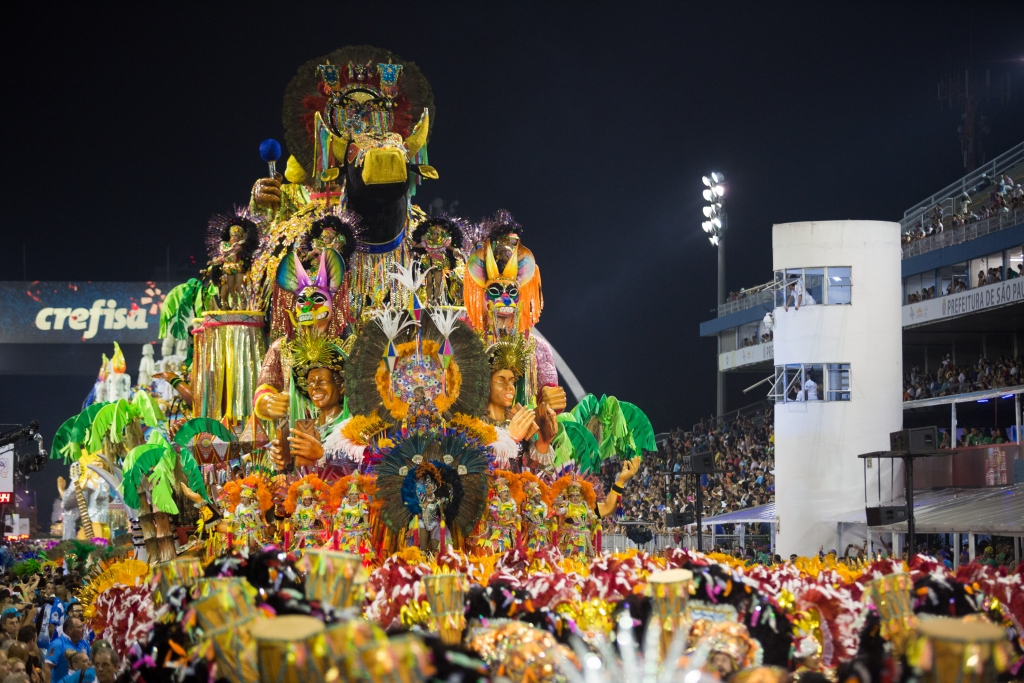 Acadêmicos do Tatuapé canta as belezas de Paraty no Carnaval 2023