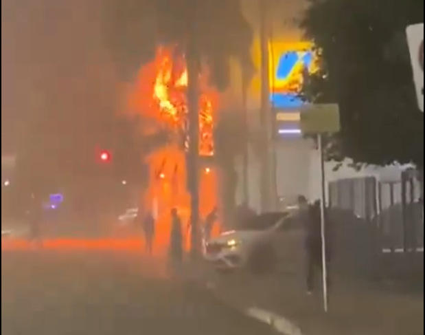 Incêndio em pousada de Porto Alegre deixa ao menos 10 mortos