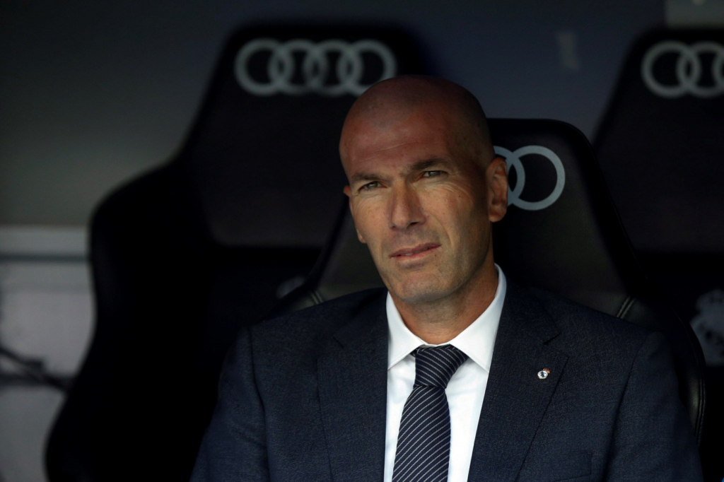 PSG anuncia substituto de Leonardo; Zidane pode ser contratado para vaga de Pochettino