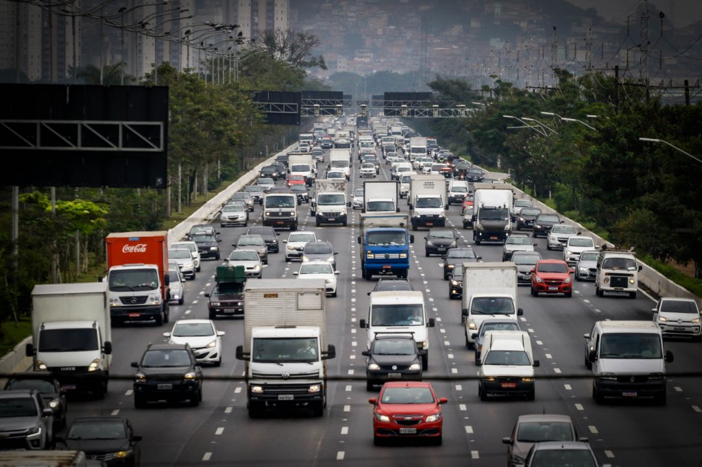 Multas de trânsito na pandemia começam a chegar e assustam motoristas