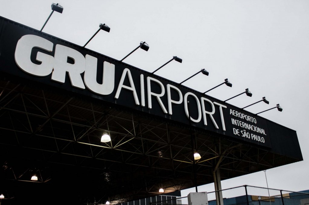 Aeroportos de Congonhas e Guarulhos registram atrasos e cancelamentos após falha em equipamento