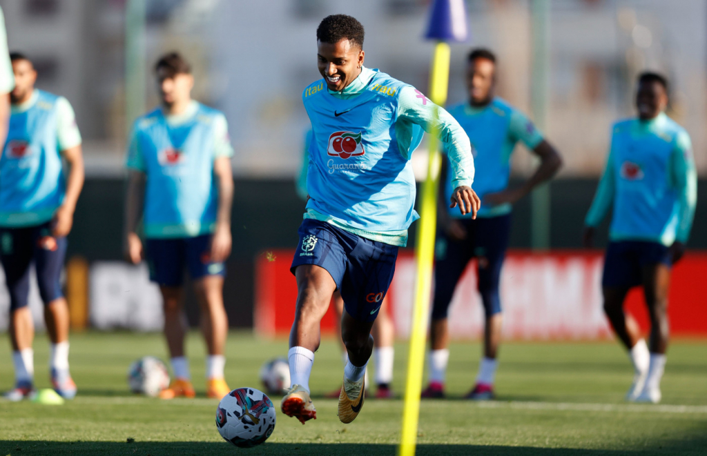 Vilão na Copa do Mundo 2022, Rodrygo herda camisa 10 de Neymar da seleção contra o Marrocos