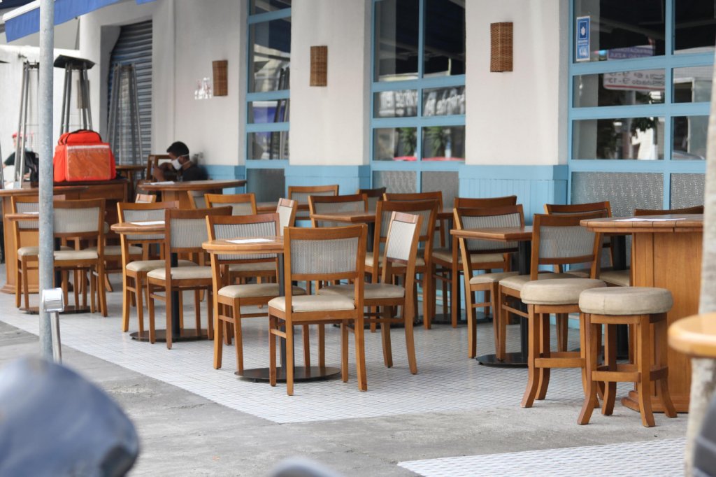 Justiça autoriza restaurantes a trabalharem em sistema ‘take away’ durante fase emergencial em SP