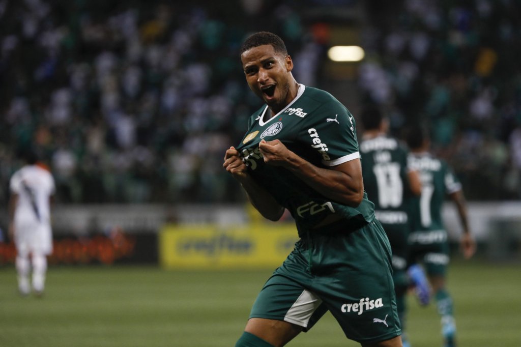 Palmeiras faz 3 a 0 na Ponte Preta e conquista segunda vitória no Paulistão