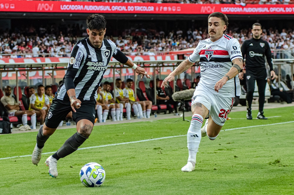 Botafogo e São Paulo terminam empatados na abertura do segundo turno do Brasileirão