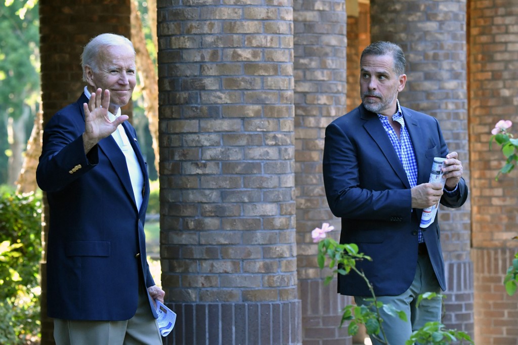 Biden emite indulto presidencial para o filho em casos de evasão fiscal e compra de arma