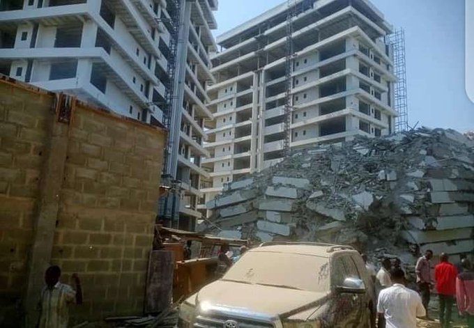 Prédio de 21 andares desaba em Lagos, na Nigéria