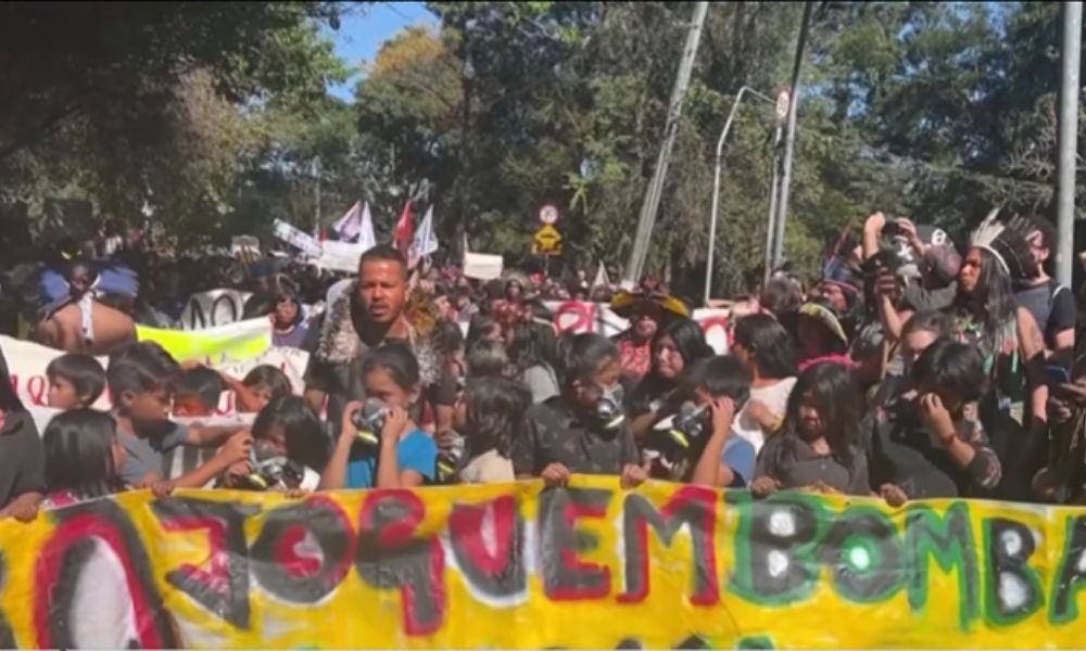 Às vésperas do julgamento do Marco Temporal, indígenas pressionam STF em protesto