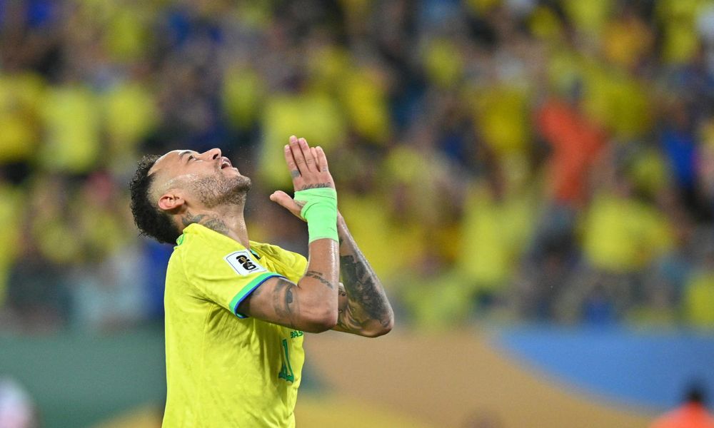 Neymar passa por cirurgia e deve ter alta até este sábado: ‘Deu tudo certo’
