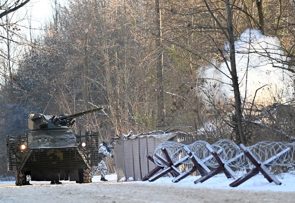 Tropas russas avançam para o lado oeste da Ucrânia
