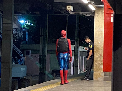 Homem-Aranha x Batman: briga em estação de metrô de BH repercute nas redes 