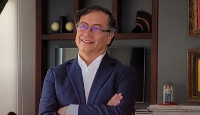 Petro agradece colombianos após ser eleito presidente: ‘Primeira vitória popular’
