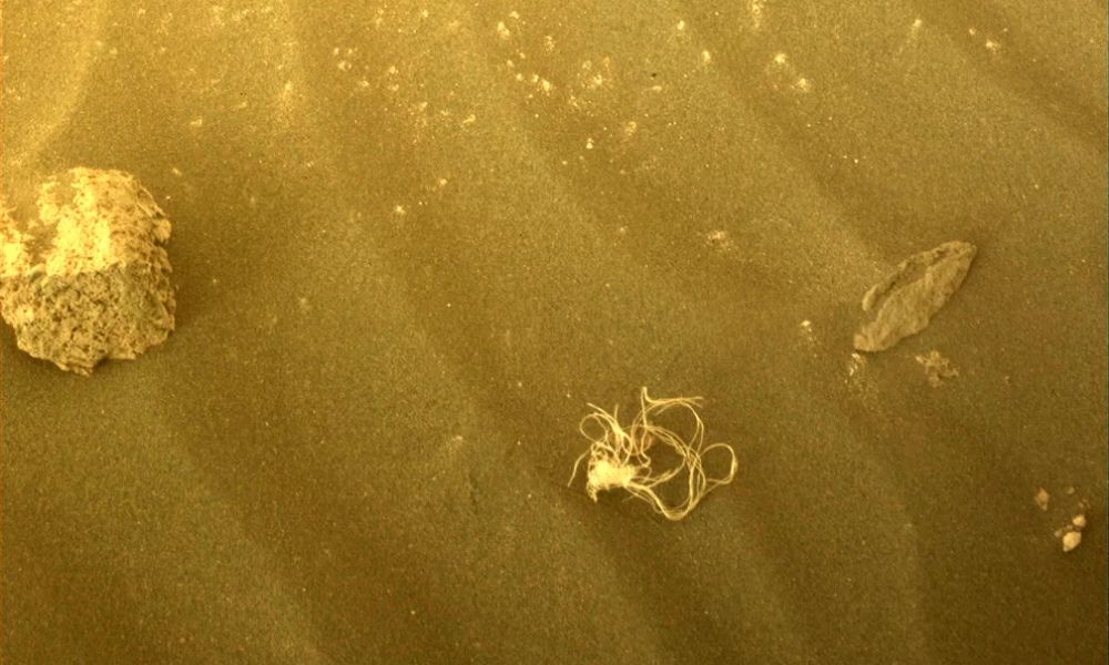 Nasa identifica ‘objeto misterioso’ encontrado por robô em Marte
