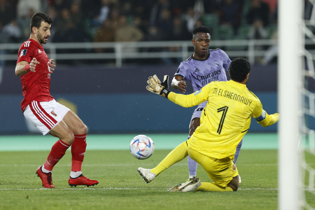 Real Madrid confirma favoritismo, vence Al Ahly e vai à final do Mundial de Clubes