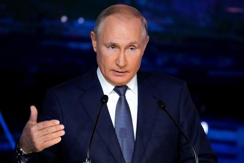 Putin autoriza início de operação militar da Rússia na Ucrânia
