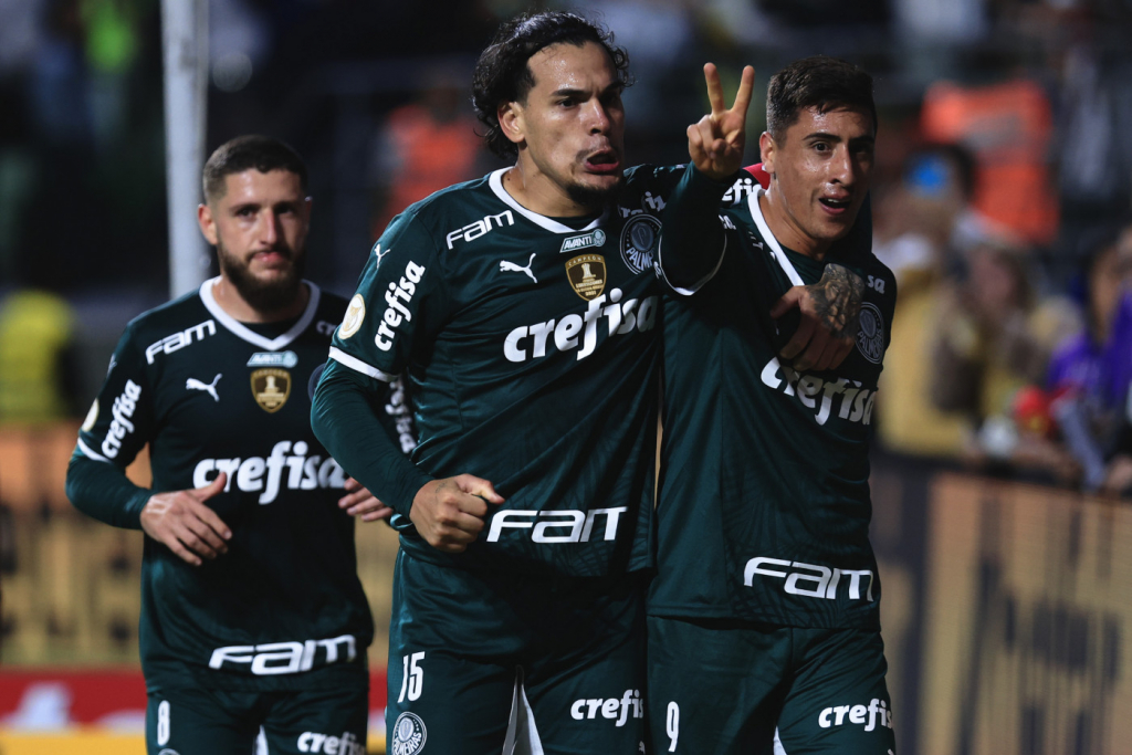 Com gol de Merentiel, Palmeiras vence o Santos e se isola cada vez mais na liderança do Brasileirão