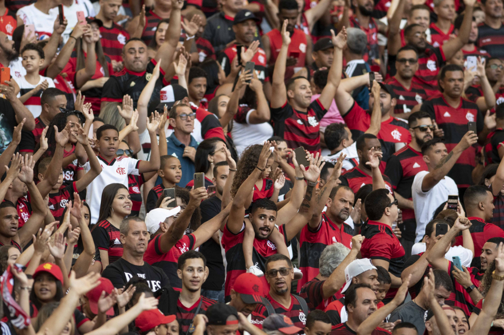 Governador do RJ rejeita torcida única nas semifinais do Carioca, mas bane organizadas dos estádios