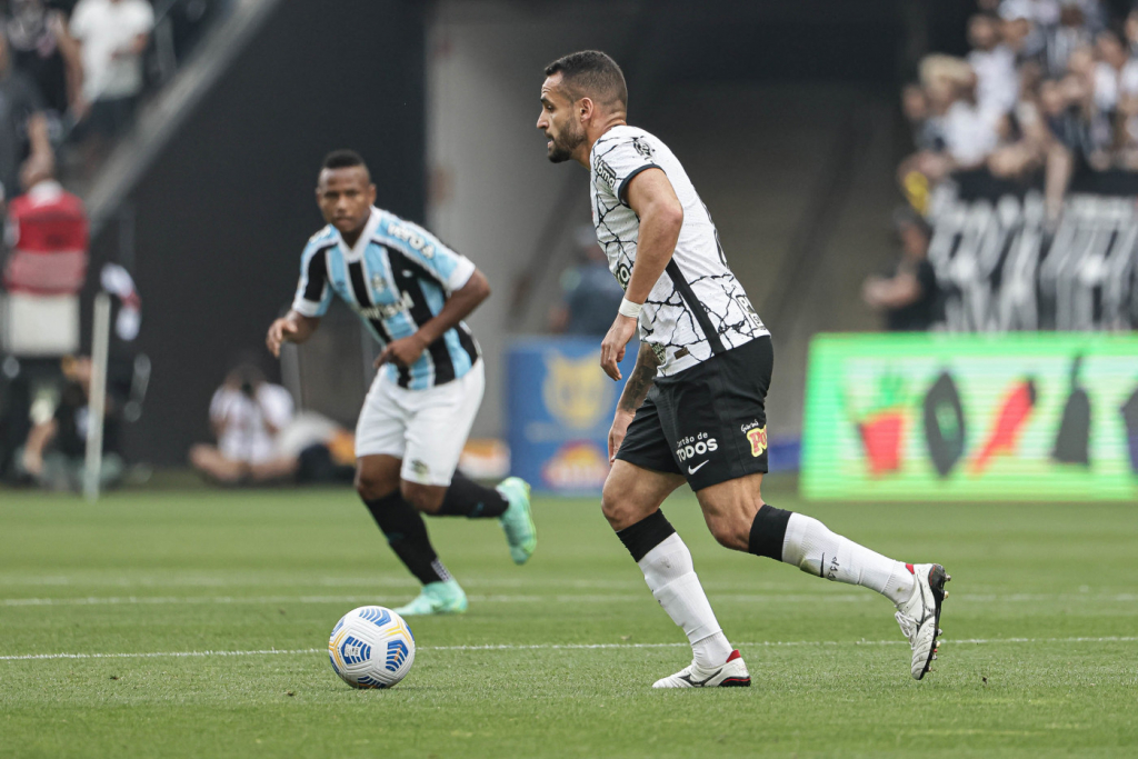 Renato Augusto faz golaço e Corinthians empata com o Grêmio, que fica mais perto do rebaixamento