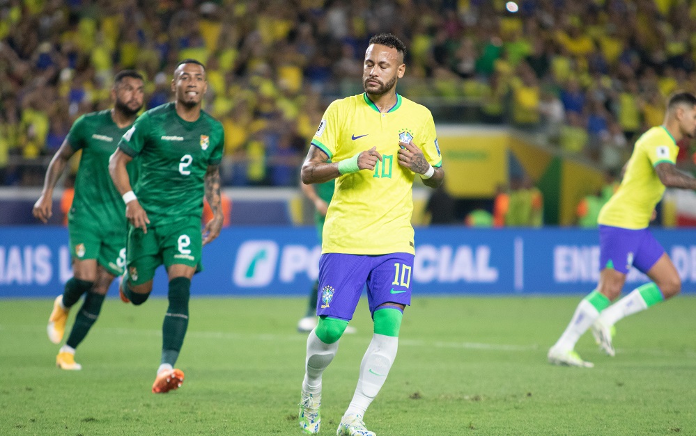 Neymar ultrapassa Pelé e se isola como maior artilheiro da história da seleção brasileira