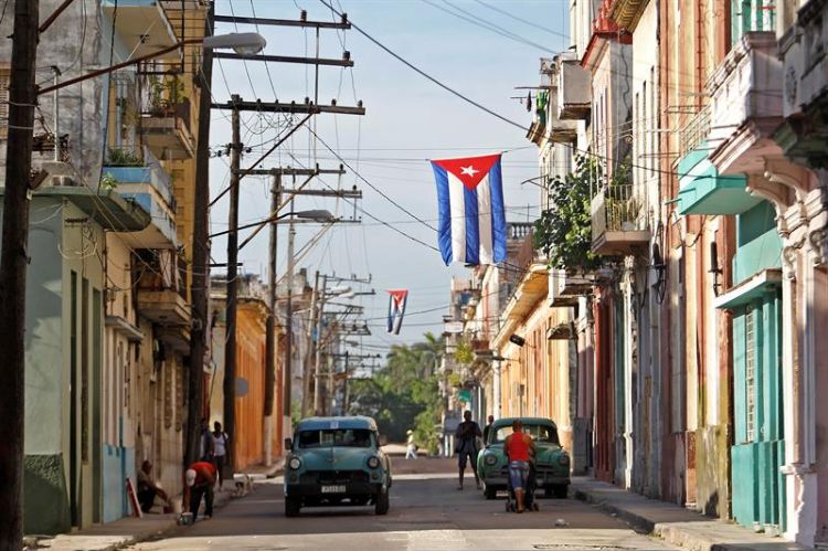 Estados Unidos retiram restrições de voo para Cuba impostas por Trump