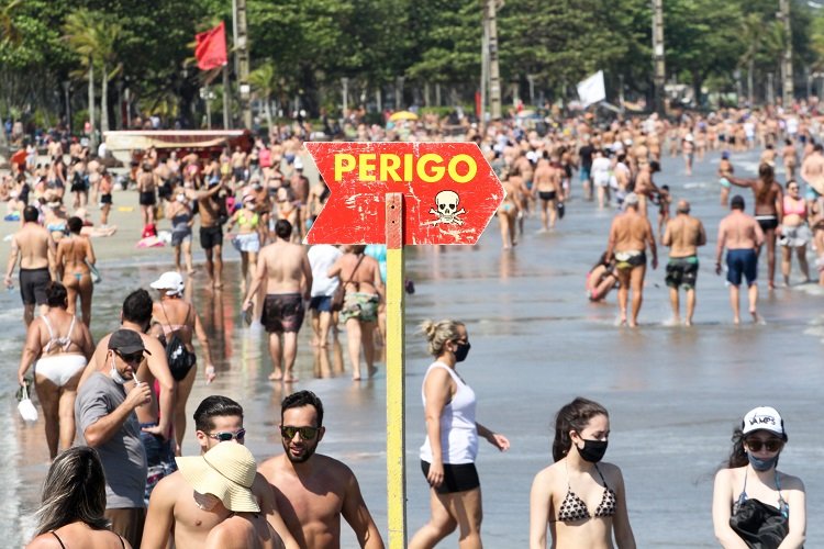 Isolamento social no Brasil atinge nível mais baixo da pandemia, diz Datafolha