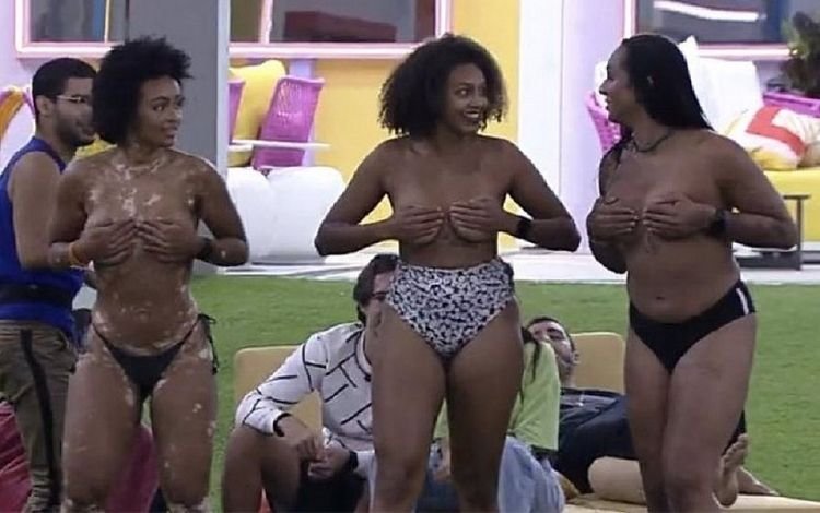 ‘BBB 22’: Natália, Jessilane e Linn fazem topless e pulam na piscina após eliminação de Rodrigo