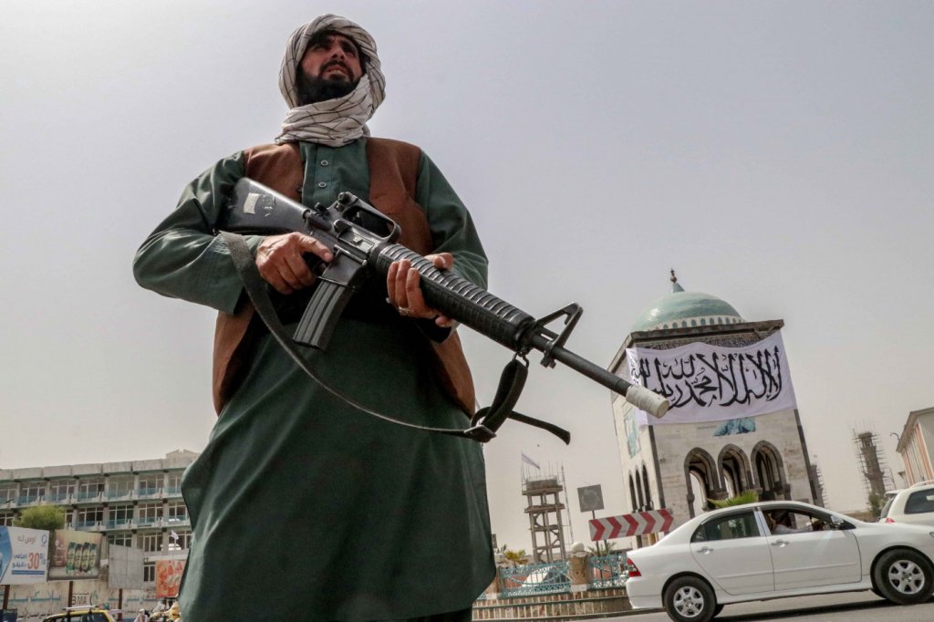 Talibã diz que matou 8 integrantes do Estado Islâmico no Afeganistão