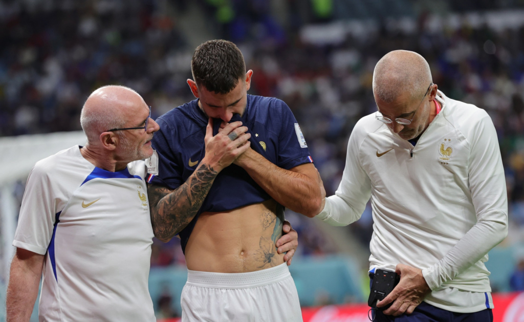 Lucas Hernández rompe ligamento do joelho e está fora da Copa do Mundo, afirma imprensa francesa