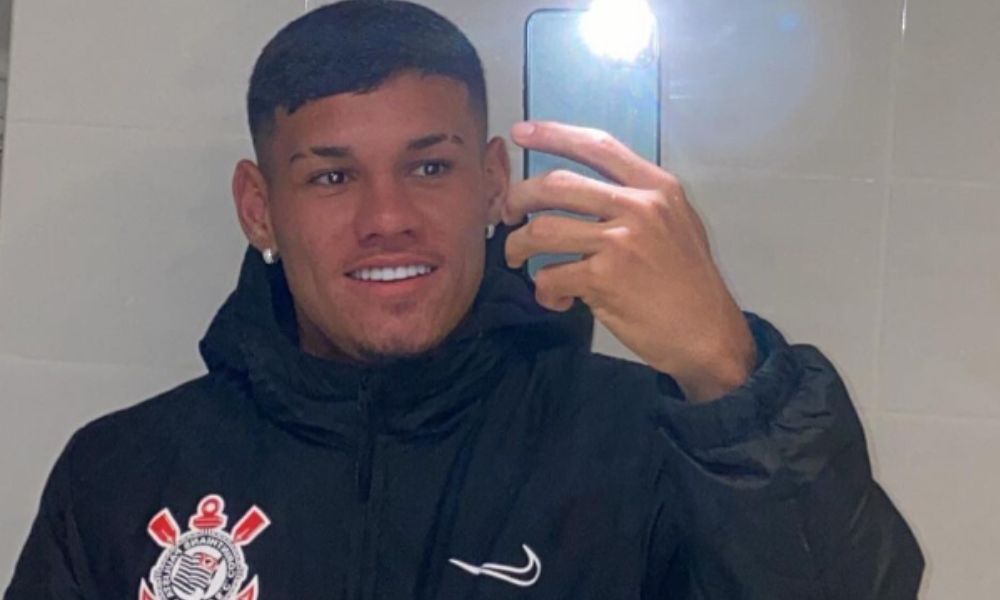 Jovem de 19 anos morre após encontro com jogador do sub-20 do Corinthians; polícia investiga