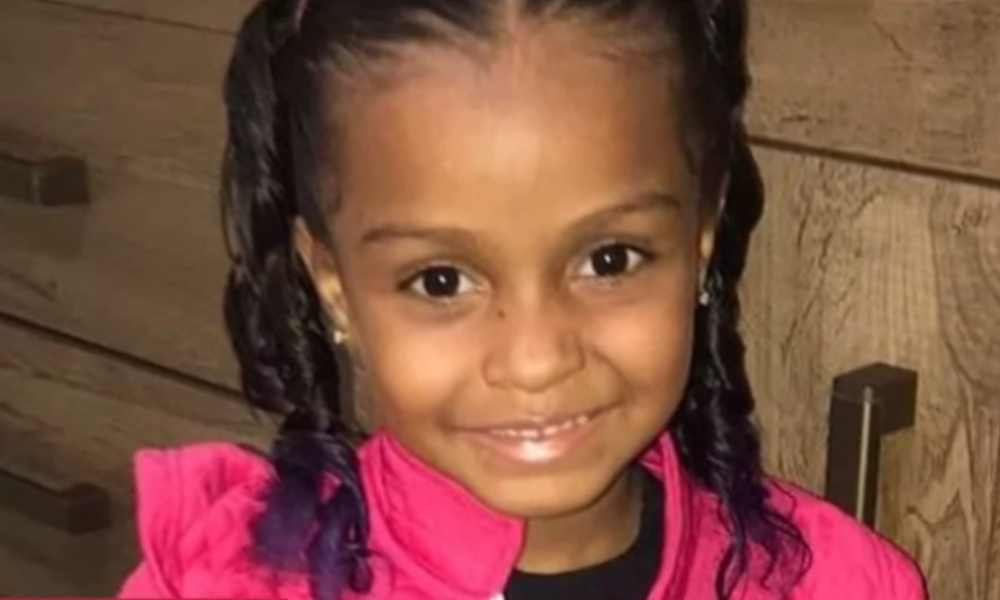 Após 40 dias internada por ter sido baleada na cabeça, menina de 4 anos recebe alta no RJ