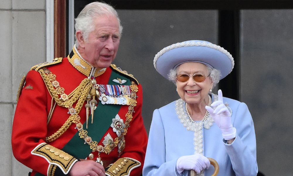 ‘Soberana querida e mãe amada’, diz novo rei Charles III sobre a morte da rainha