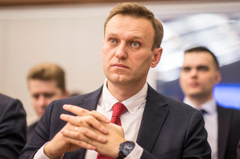 Oposição russa diz que Navalny é envenenado lentamente na prisão e está em estado grave