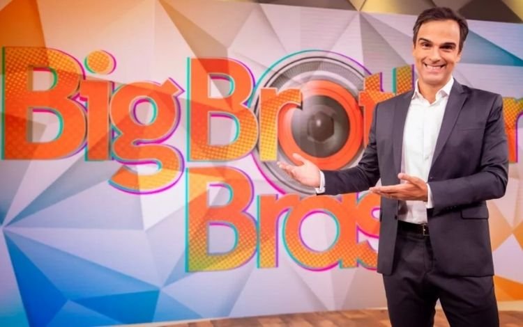 Tadeu Schmidt divulga novidades do ‘BBB 22’ e revela ‘um novo botão’ na casa; assista