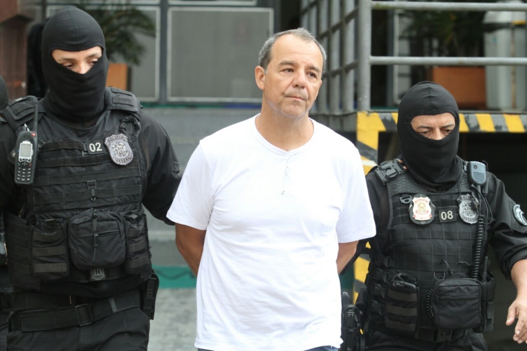 TJ do Rio revoga mandados de prisão de Cabral e saída da cadeia depende de decisão do STF