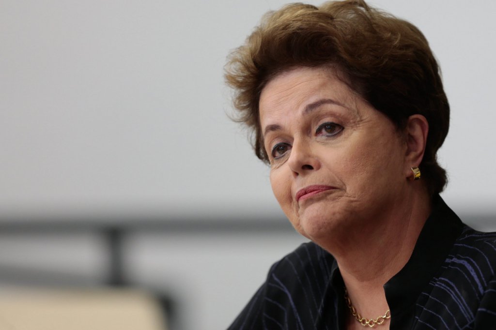 Dilma Rousseff é internada em Porto Alegre após mal-estar e passa por exames