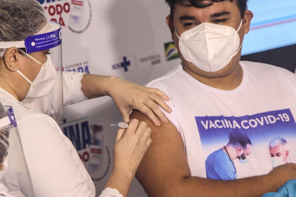 Cidade de SP inicia vacinação contra a Covid-19 e pretende imunizar quase 500 mil pessoas na primeira fase