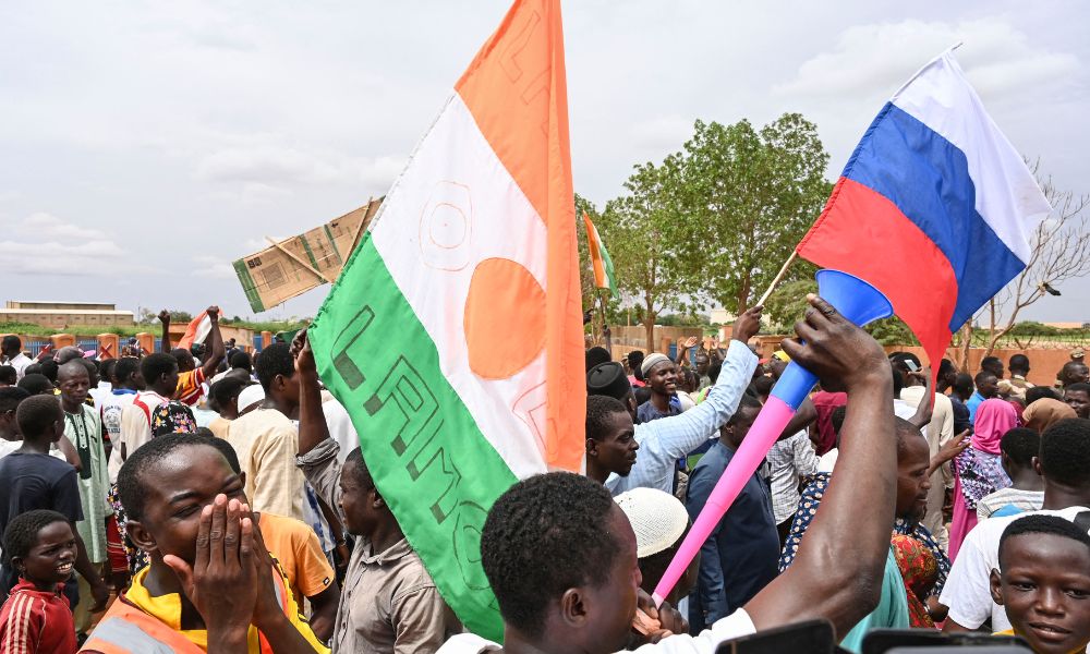 Golpe militar no Níger aumenta disputa geopolítica entre Rússia e Ocidente