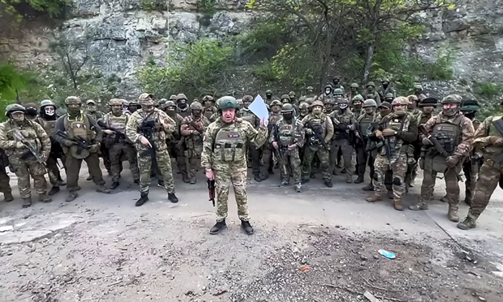 Grupo paramilitar russo Wagner ameaça deixar epicentro dos conflitos na Ucrânia por falta de munição