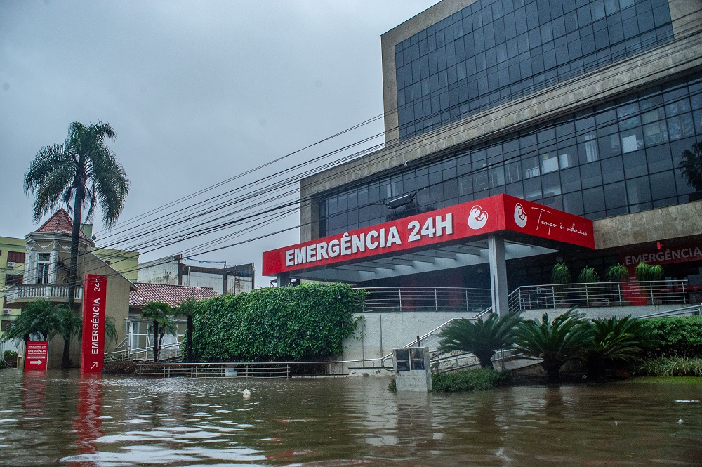Fiocruz diz que cerca de 3.000 instalações de saúde no Rio Grande do Sul foram afetadas pelas enchentes