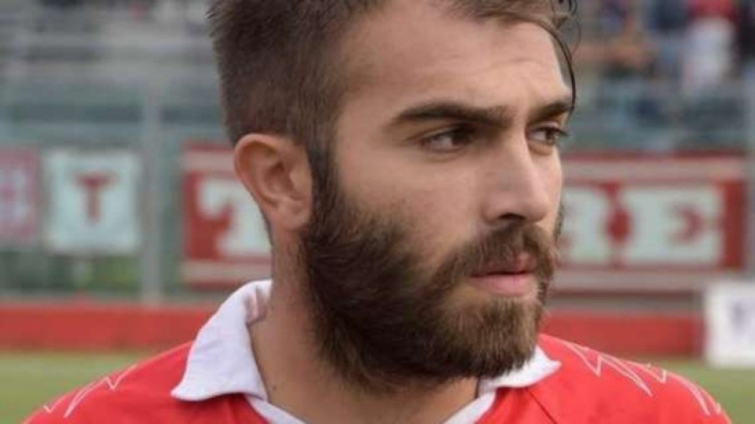 Atleta italiano morre de infarto durante jogo organizado para homenagear irmão falecido