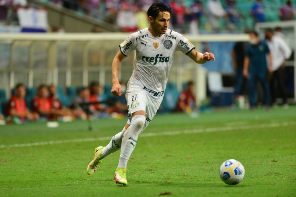 Raphael Veiga sonha em jogar Copa de 2022 e ‘ainda não pensa’ em final da Libertadores