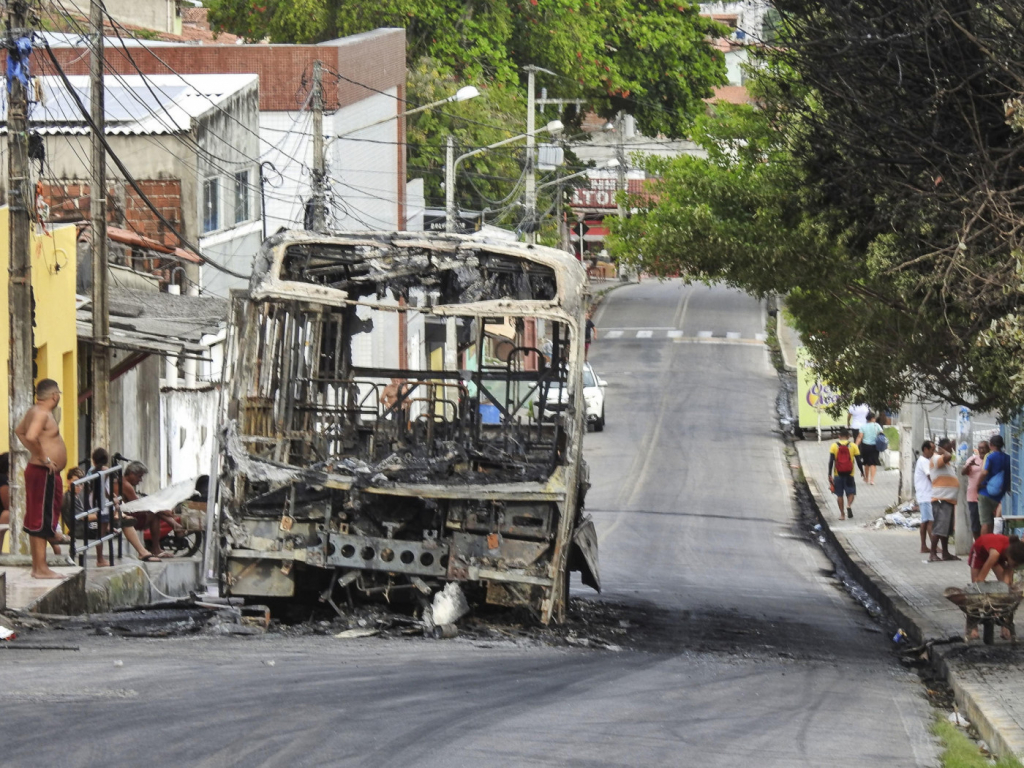 Rio Grande do Norte tem 2ª madrugada de ataques; polícia mata suspeito de liderar facção