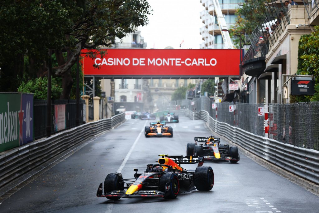 Formula 1: Sergio Pérez supera adversidades e vence GP de Mônaco