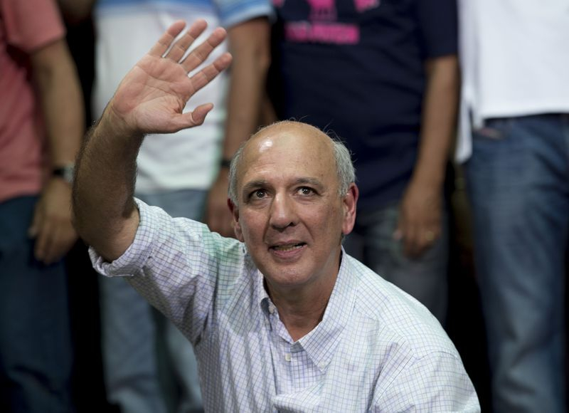 Nunes Marques restabelece direitos políticos de José Roberto Arruda, e ex-governador pode concorrer